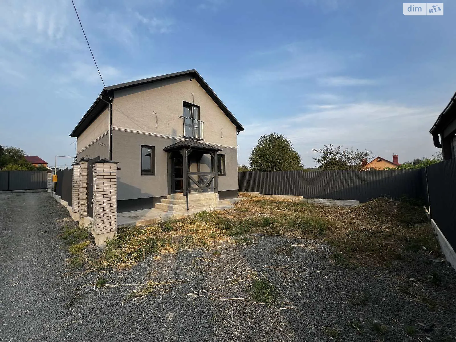 Продается дом на 2 этажа 106 кв. м с подвалом, ул. Дачная, 28Е - фото 1