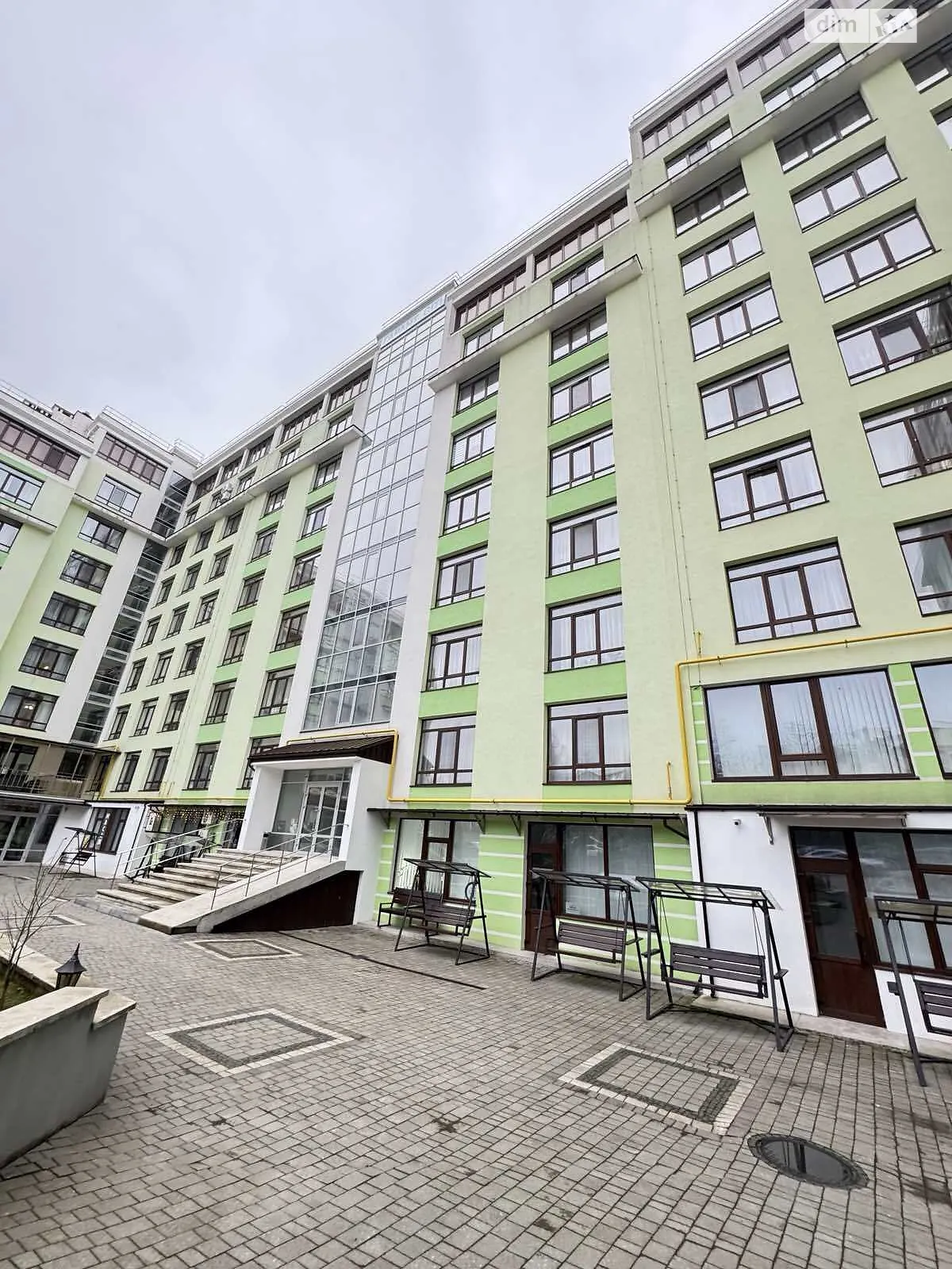 Продается 1-комнатная квартира 48.9 кв. м в Трускавце, ул. Олексы Довбуша, 15 - фото 1