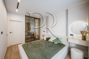 Продаж квартири, Київ, р‑н. Подільський, Олександра Олеся вулиця, буд. 4