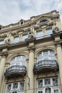 Продаж квартири, Львів, р‑н. Центр, Дорошенка Петра вулиця, буд. 19