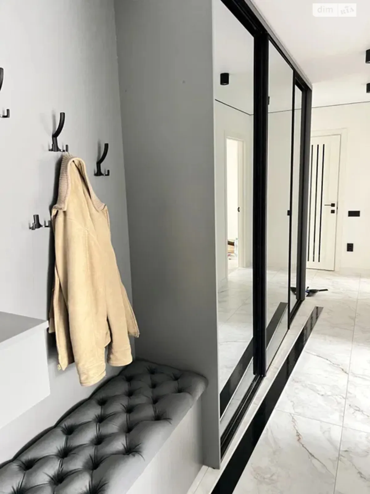 3-комнатная квартира 89 кв. м в Тернополе, ул. Генерала Мирона Тарнавского - фото 1