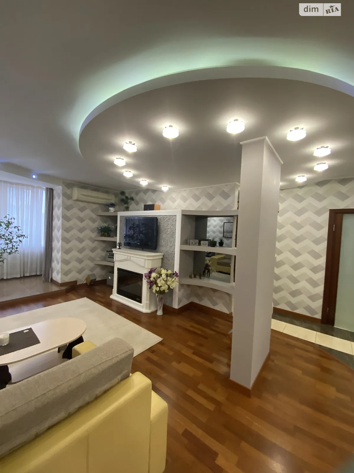 Сдается в аренду 3-комнатная квартира 102.2 кв. м в Хмельницком, ул. Степана Бандеры, 9/1 - фото 1