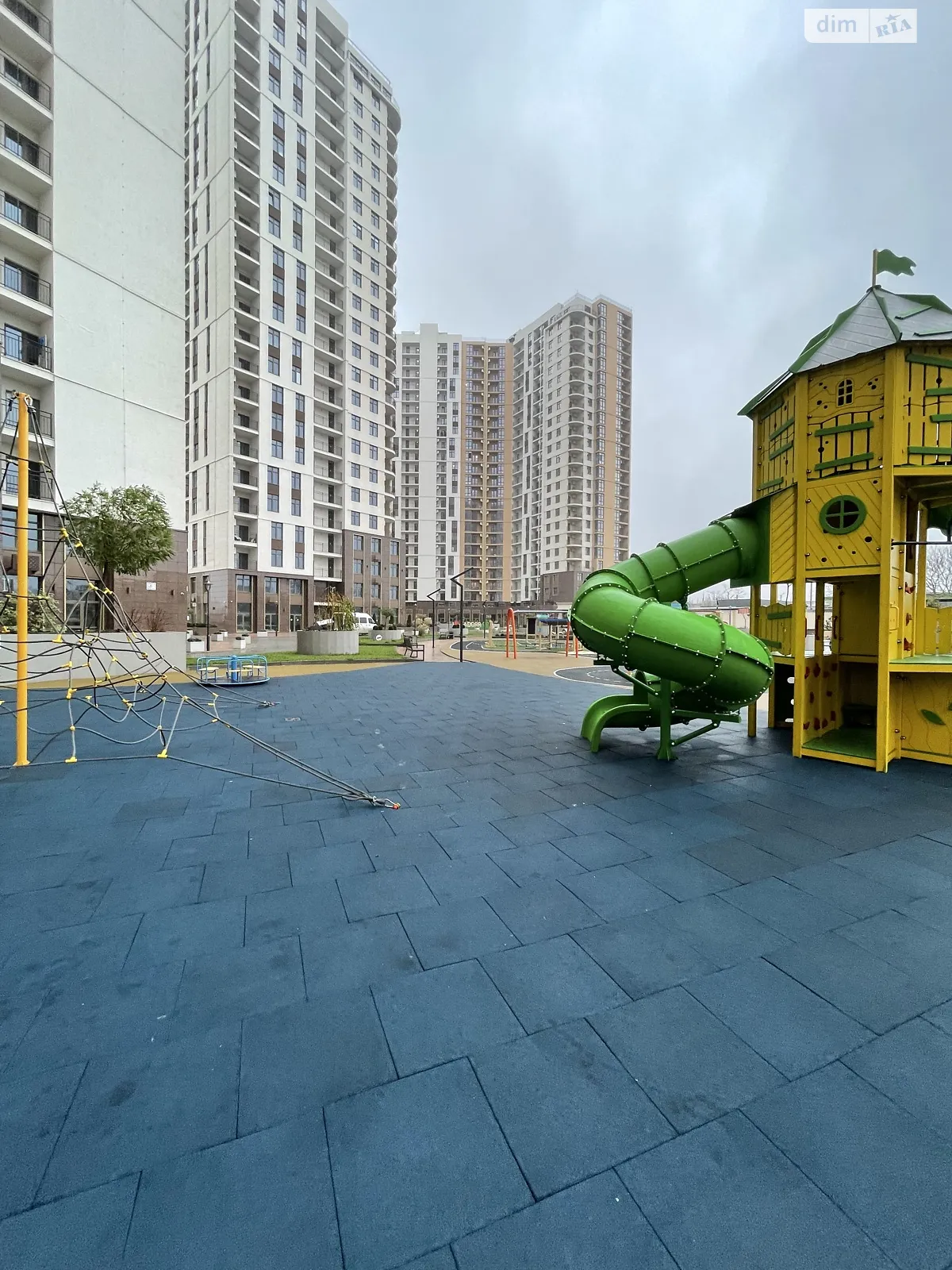 Продається приміщення вільного призначення 23.2 кв. м в 24-поверховій будівлі, цена: 84000 $ - фото 1