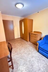 Продаж квартири, Дніпро, р‑н. Перемога-2, Набережна Перемоги вулиця, буд. 72