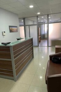 Довгострокова оренда офісного приміщення, Київ, р‑н. Печерський, ст.м. Печерська, Коновальця Євгена вулиця, буд. 32Г