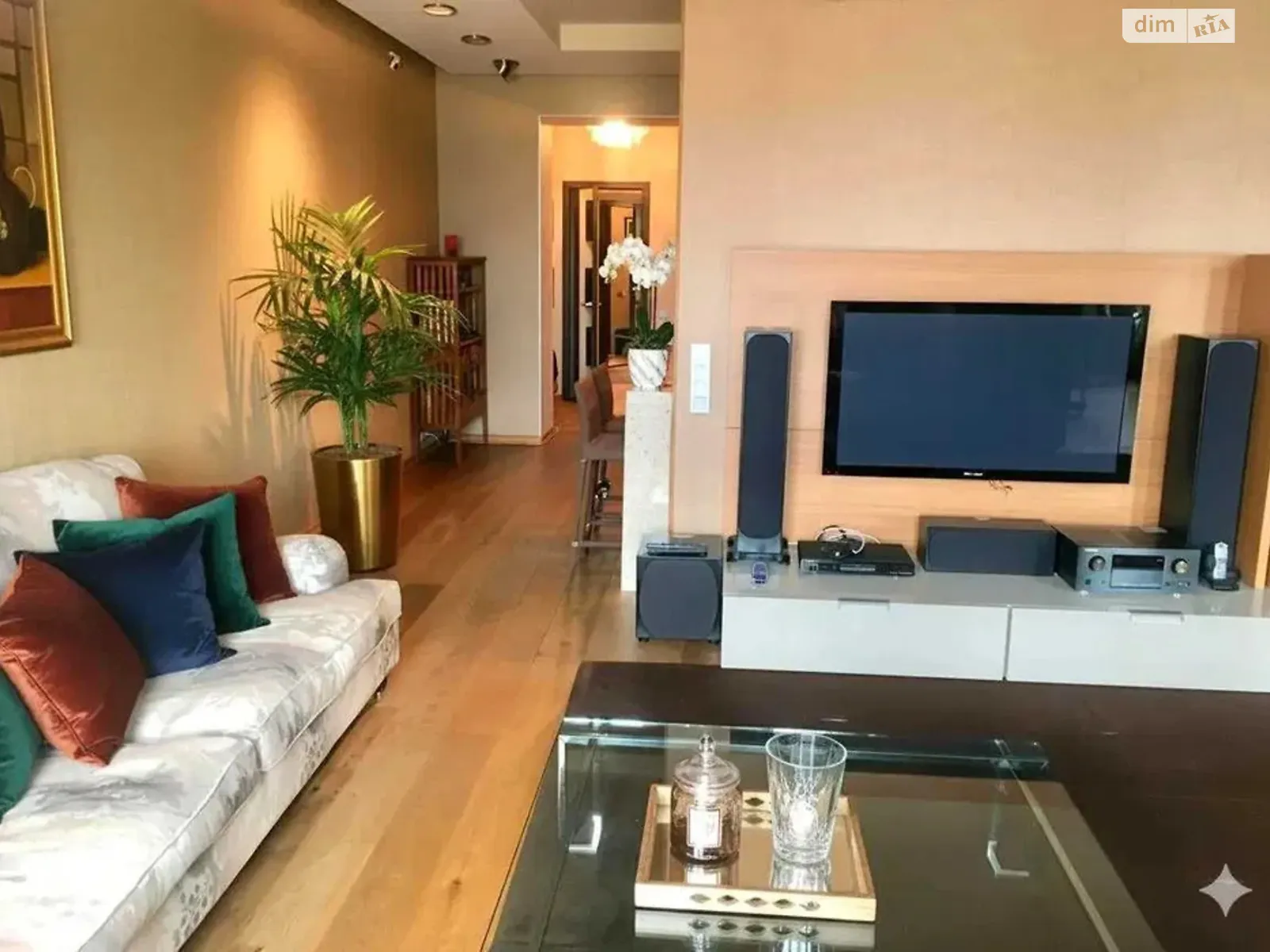 Продается 3-комнатная квартира 157.2 кв. м в Киеве, просп. Владимира Ивасюка, 10А корпус 1 - фото 1