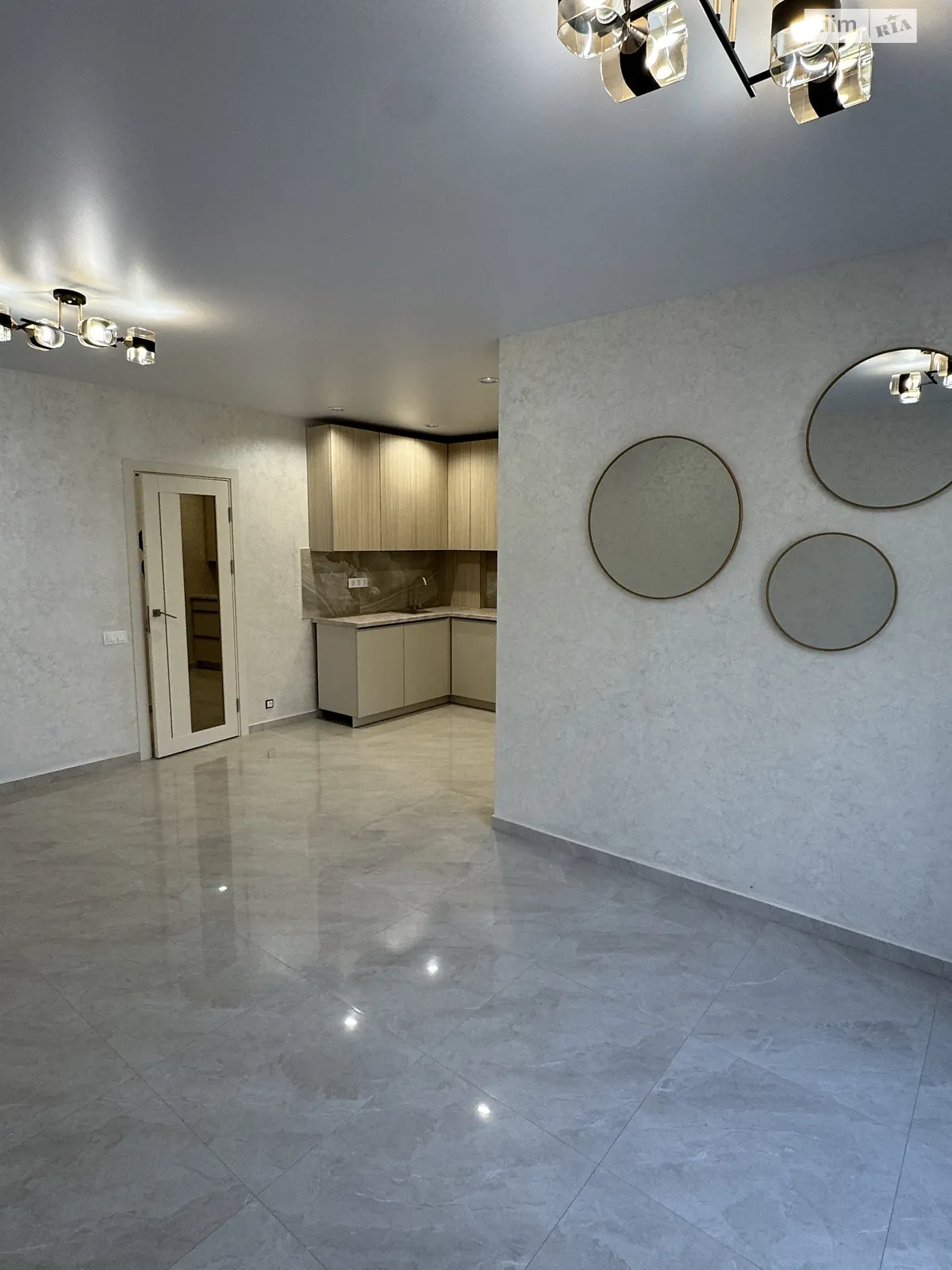 Продається 2-кімнатна квартира 56 кв. м у Бучі, вул. Миколи Мозгового, 2 - фото 1