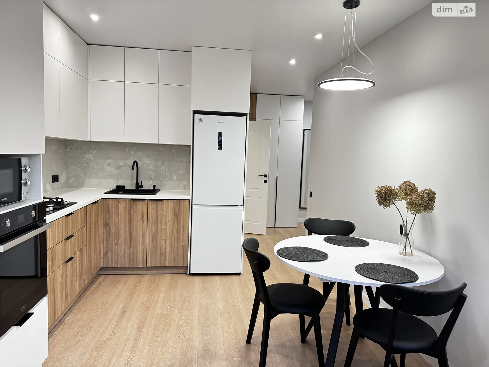 Здається в оренду 1-кімнатна квартира 45 кв. м у Вінниці, вул. Праведників світу(Максимовича) - фото 1