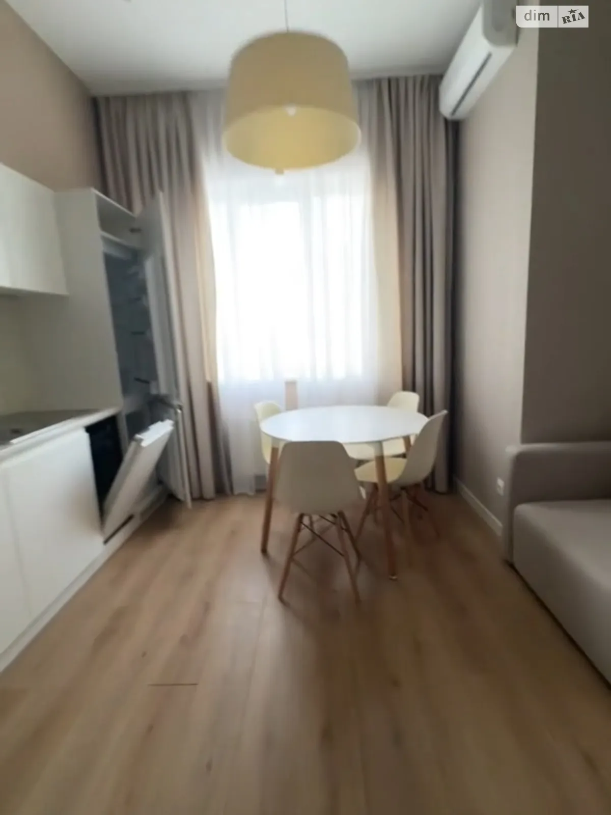 Продается 1-комнатная квартира 61 кв. м в Киеве, ул. Андрея Верхогляда(Драгомирова), 2А - фото 1