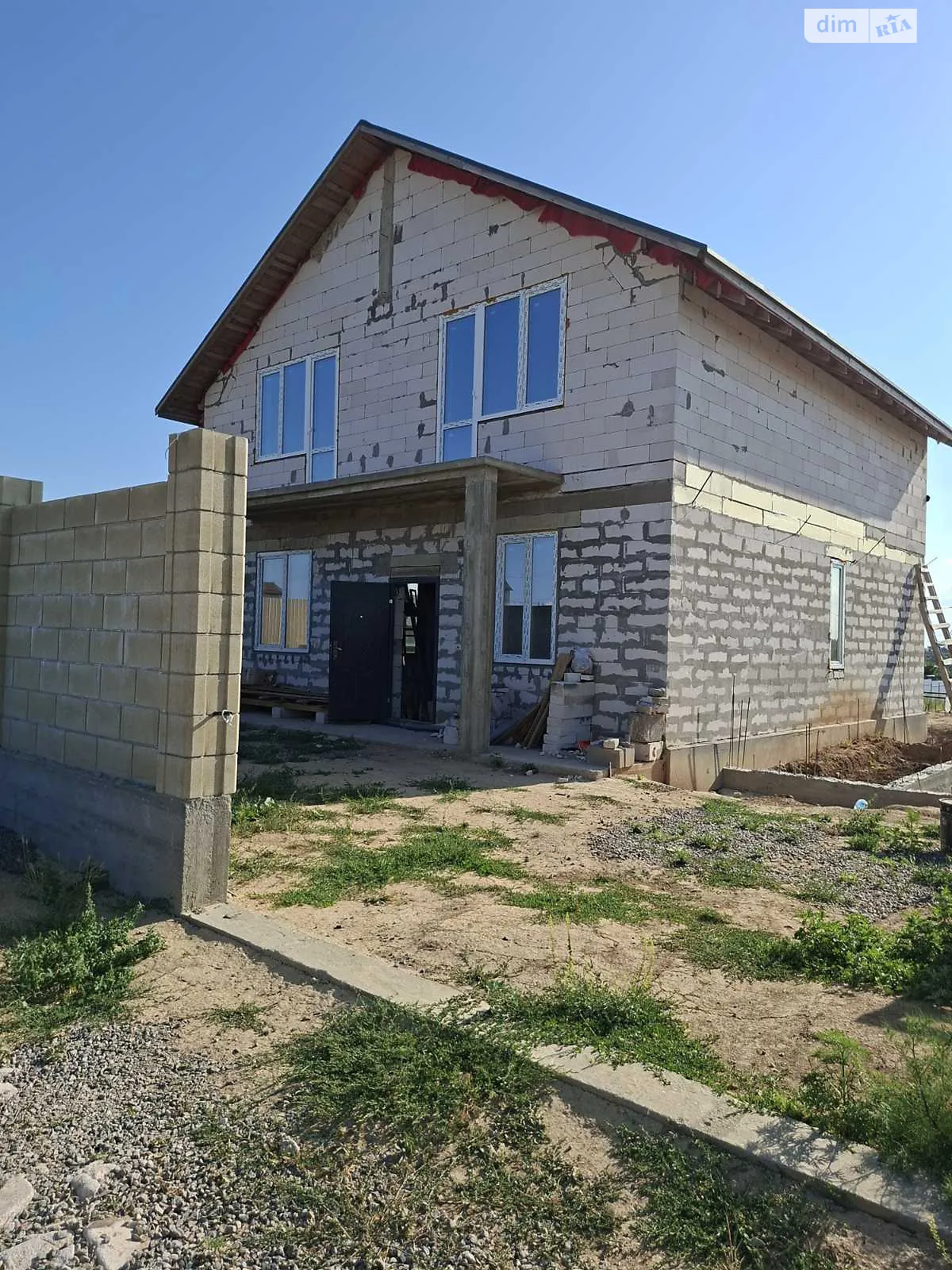 Продается дом на 2 этажа 180 кв. м с мансардой, цена: 75000 $ - фото 1
