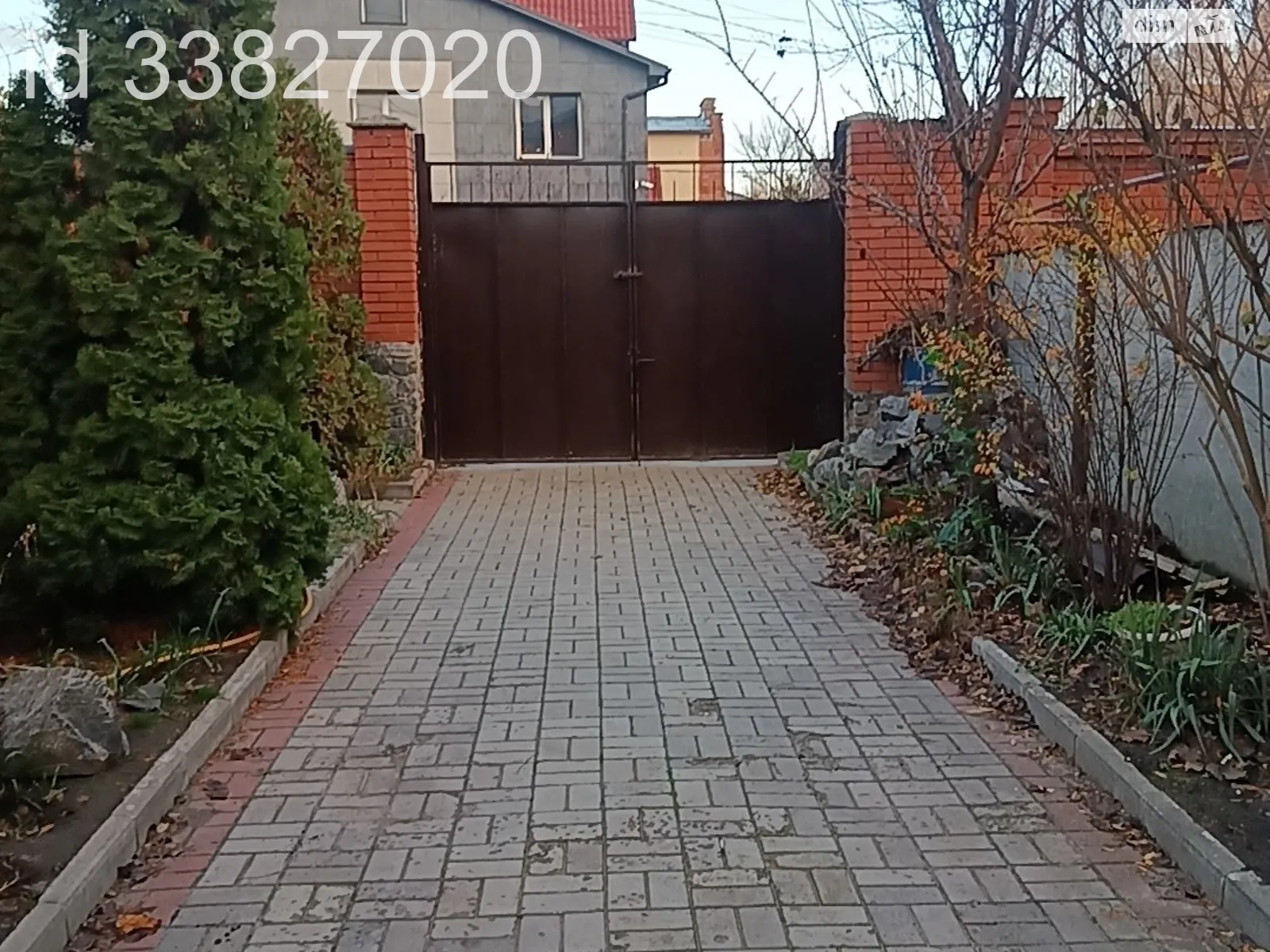 Сдается в аренду дом на 2 этажа 145 кв. м с гаражом, цена: 60 грн - фото 1