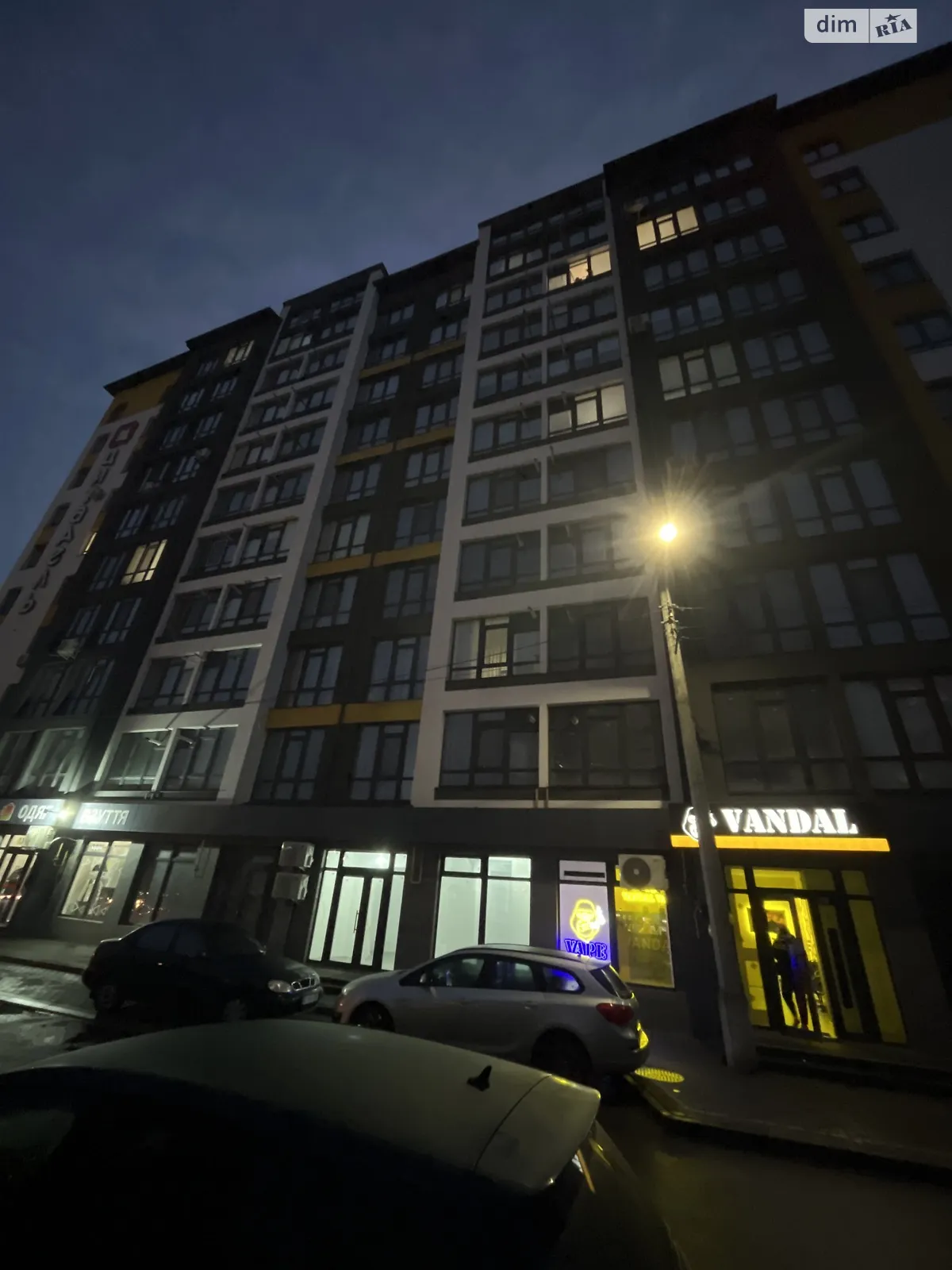 Здається в оренду приміщення вільного призначення 111.4 кв. м в 9-поверховій будівлі, цена: 1671 $ - фото 1