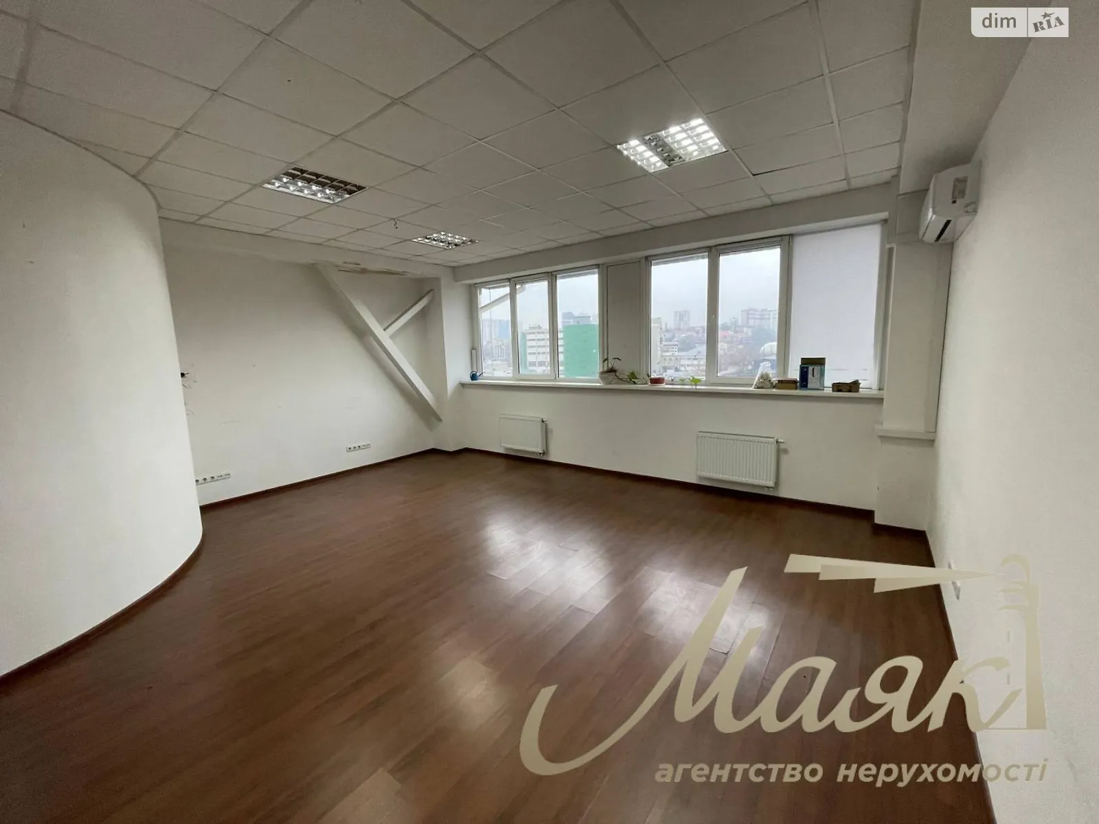 ул. Казимира Малевича, 86П Печерский Киев Дворец Украина, цена: 930 $ - фото 1