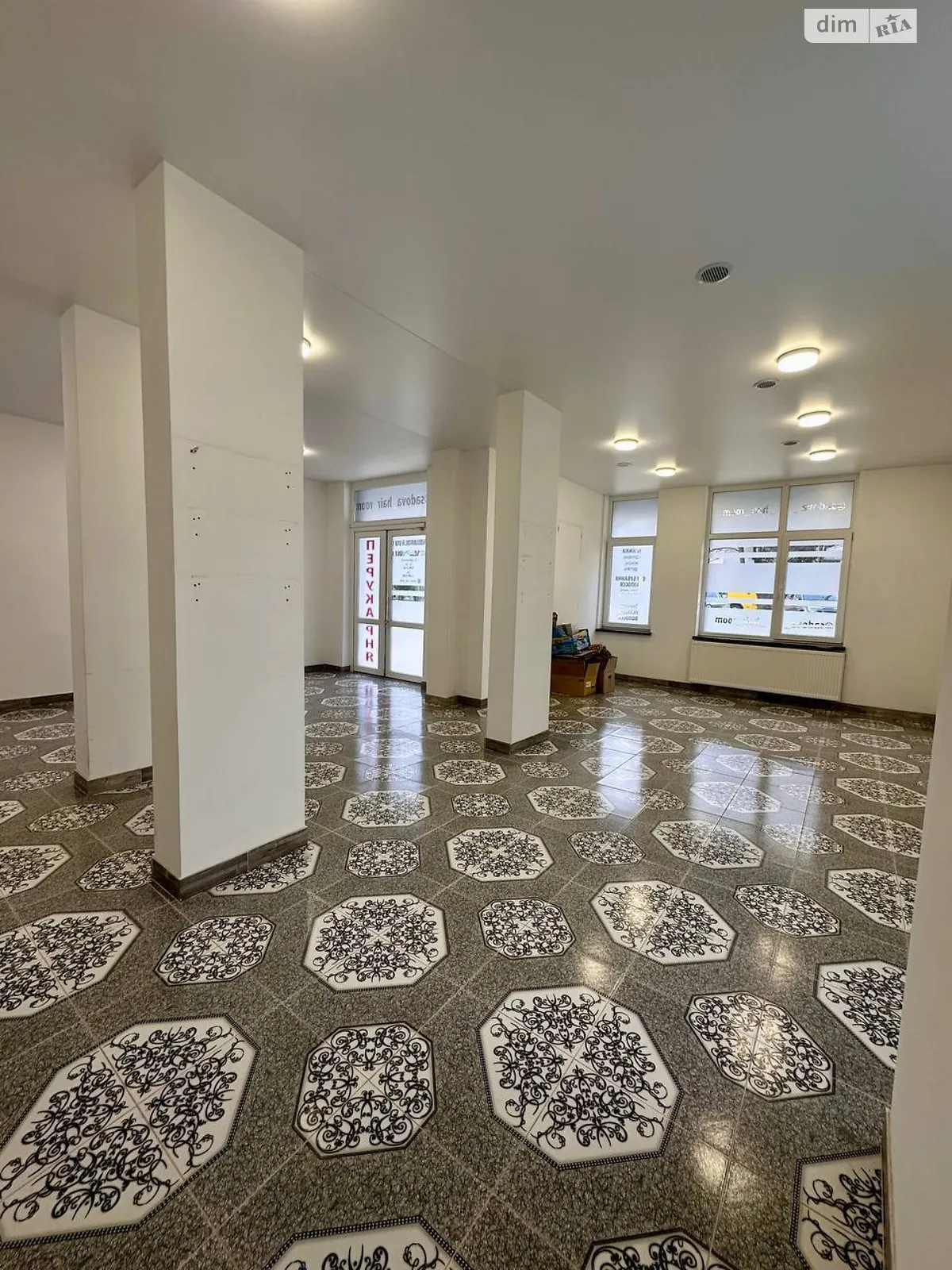 Сдается в аренду помещения свободного назначения 95.4 кв. м в 10-этажном здании, цена: 35000 грн - фото 1