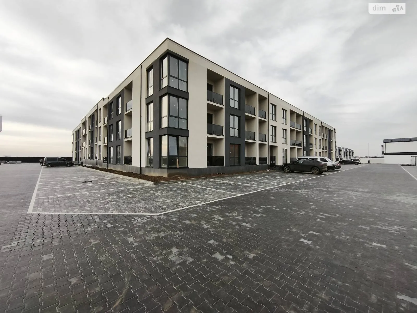 Продается 1-комнатная квартира 39 кв. м в Сторожнице, ул. Волошковая - фото 1