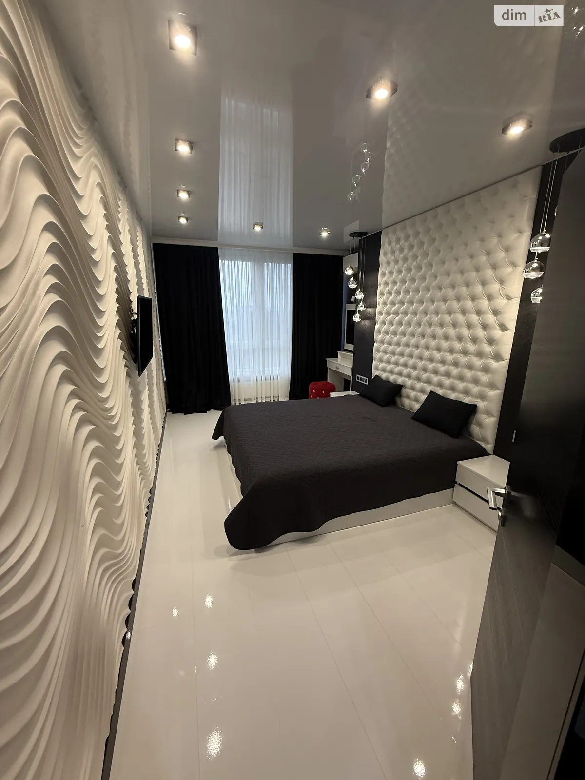 Продается 3-комнатная квартира 94 кв. м в Киеве, ул. Михаила Донца, 2А - фото 1