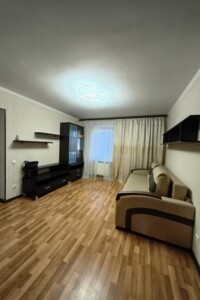 Довгострокова оренда квартири, Вінниця, р‑н. Старе місто, Дубовецька (Енгельса) вулиця, буд. 37А