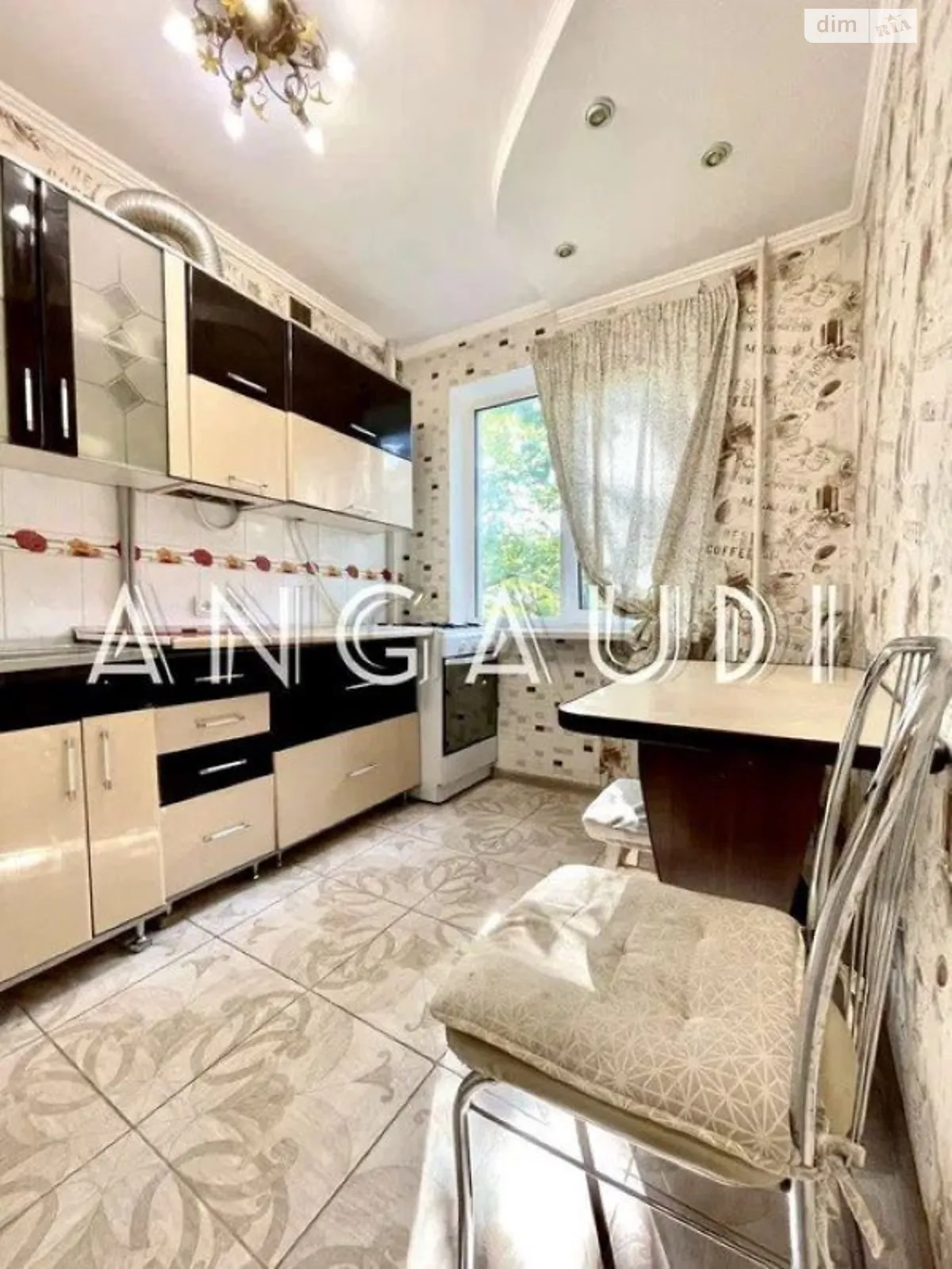 Сдается в аренду 1-комнатная квартира 37 кв. м в Николаеве - фото 1