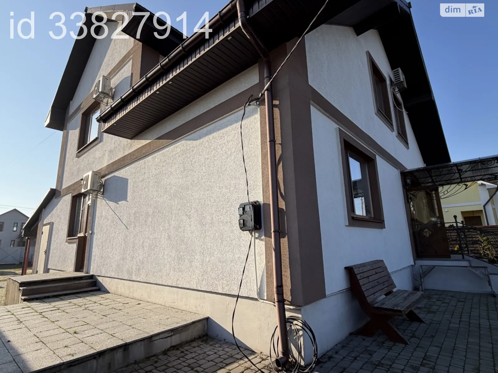 Продается дом на 2 этажа 207 кв. м с бассейном, цена: 225000 $ - фото 1