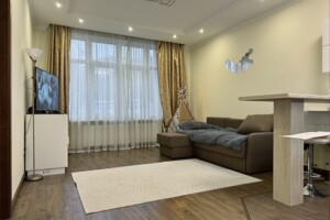 Долгосрочная аренда квартиры, Киев, р‑н. Черная Гора, ст.м. Зверинецкая(Дружбы народов), Андрея Верхогляда (Драгомирова) улица, дом 11