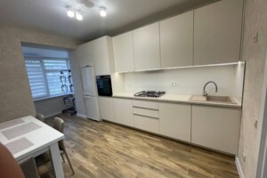 Сниму квартиру долгосрочно Винницкой области