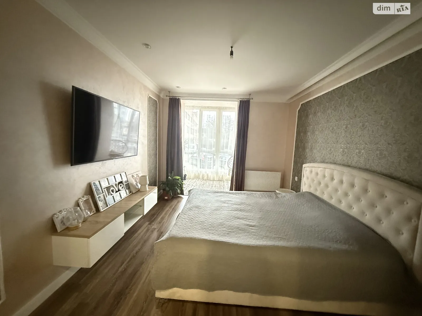 Продается 3-комнатная квартира 73 кв. м в Виннице, просп. Коцюбинского - фото 1