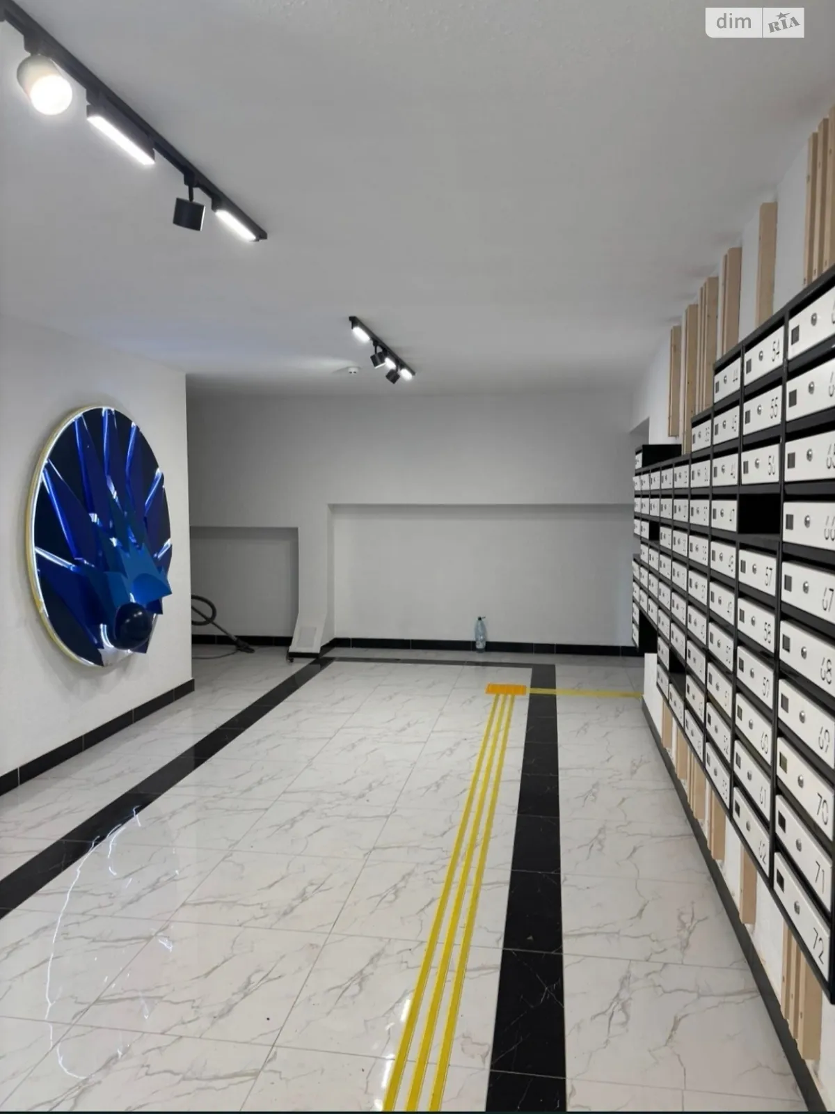 Продается 1-комнатная квартира 55 кв. м в Хмельницком, ул. Довженко, 4А - фото 1