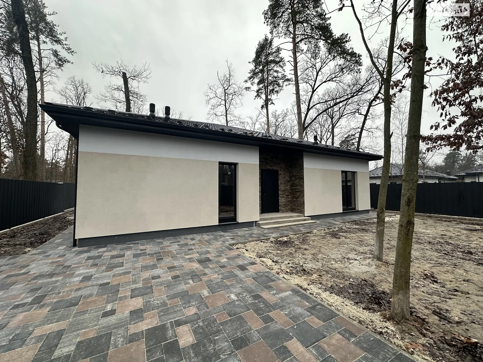 Продается одноэтажный дом 122 кв. м с беседкой, цена: 128000 $ - фото 1