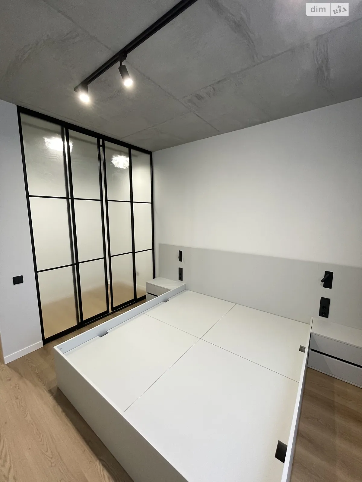 Продается 2-комнатная квартира 90 кв. м в Хмельницком, ул. Свободы, 20/1 - фото 1