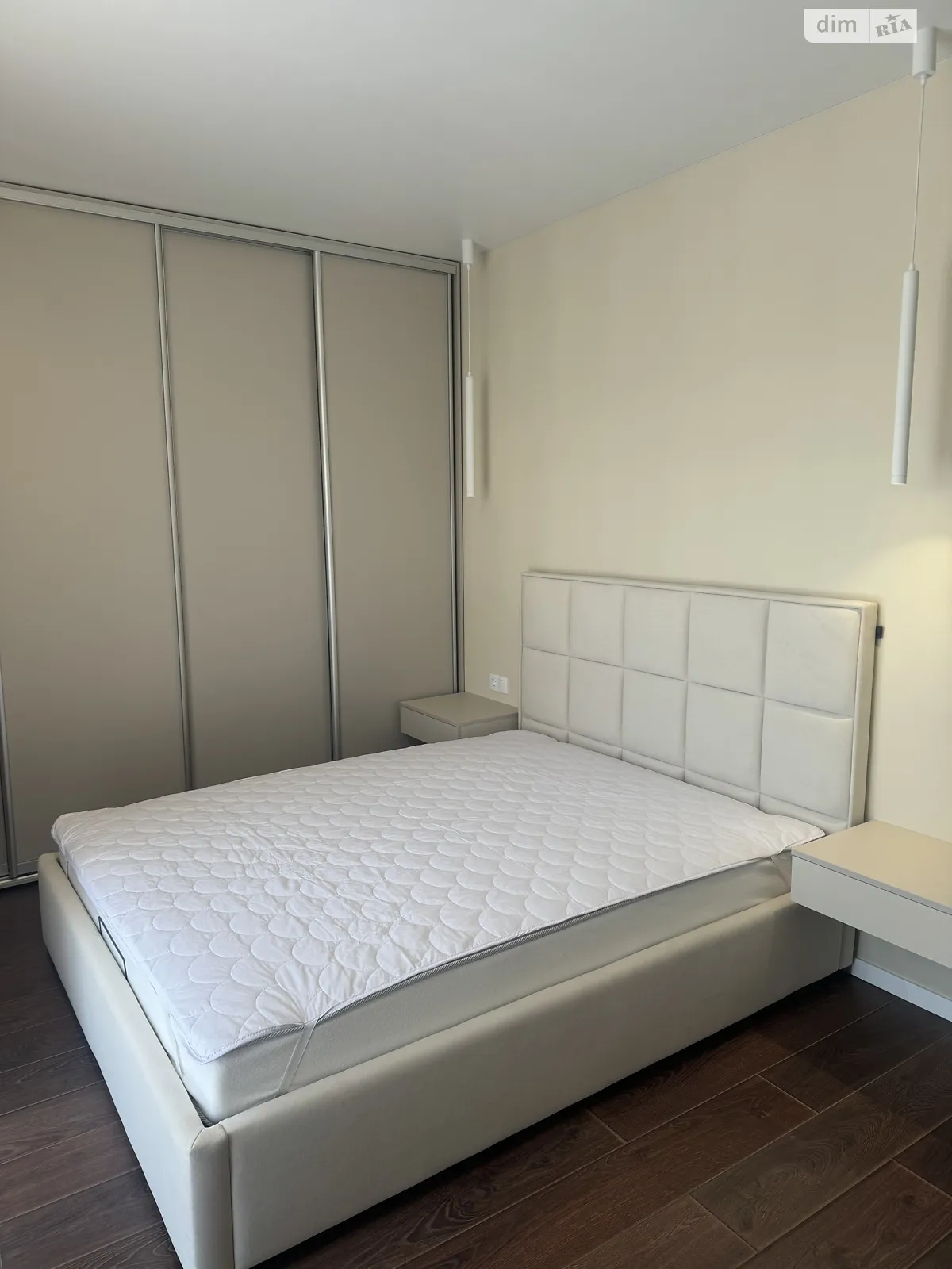 Здається в оренду 2-кімнатна квартира 55.9 кв. м у Ужгороді, пров. Університетський, 3 - фото 1