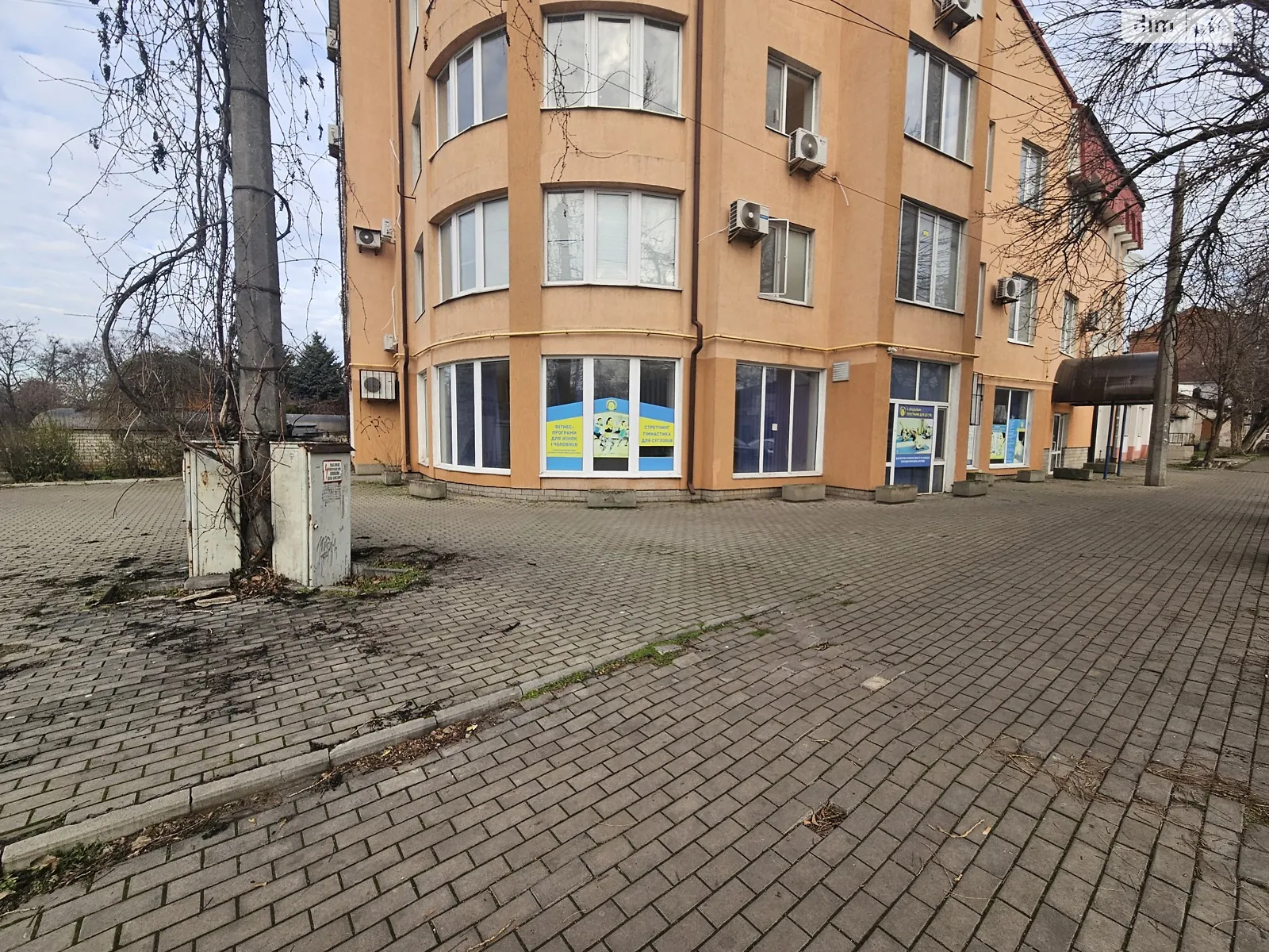 Продається приміщення вільного призначення 260 кв. м в 4-поверховій будівлі, цена: 190000 $ - фото 1