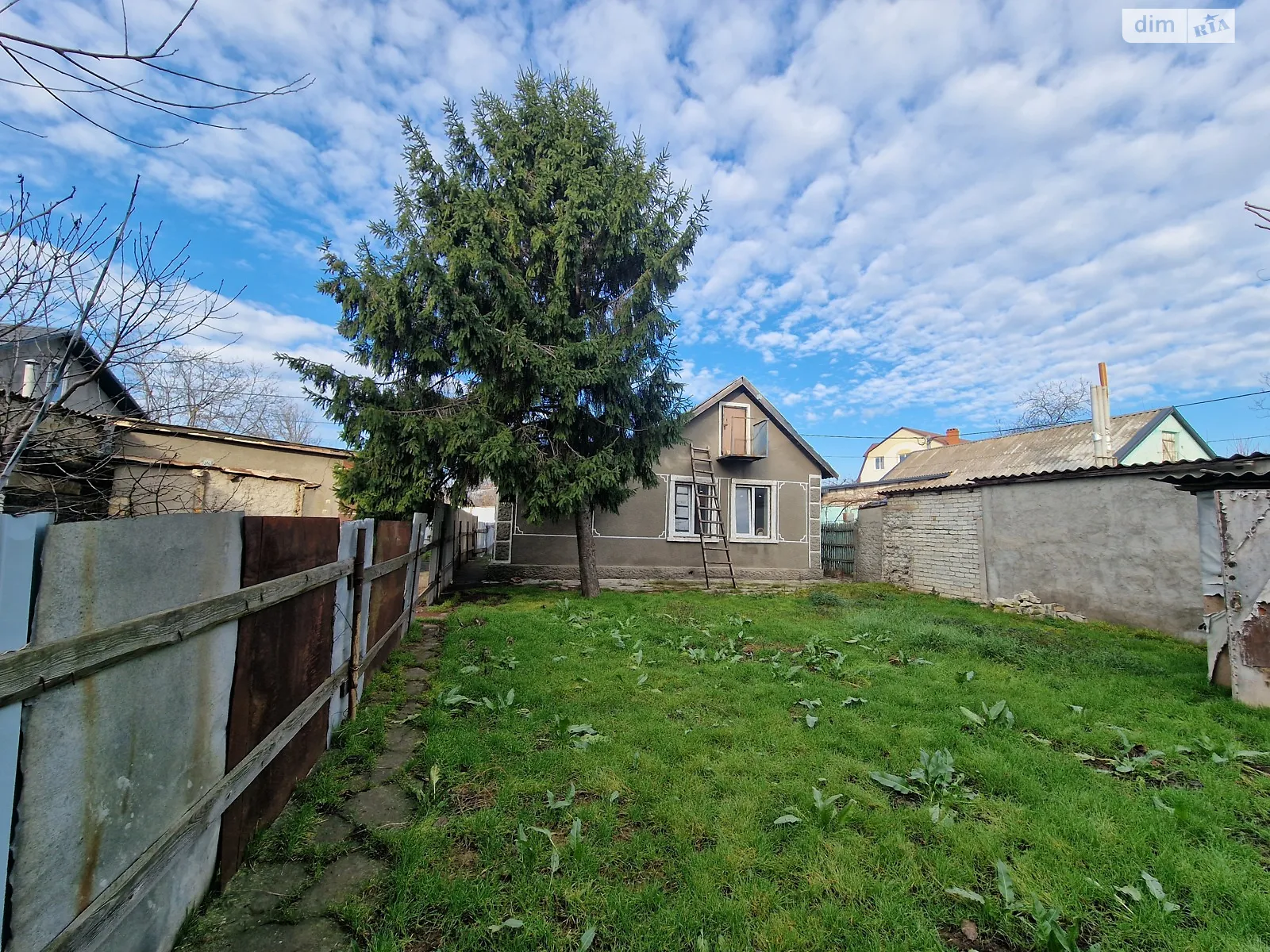 Продается одноэтажный дом 70 кв. м с подвалом, цена: 35000 $ - фото 1