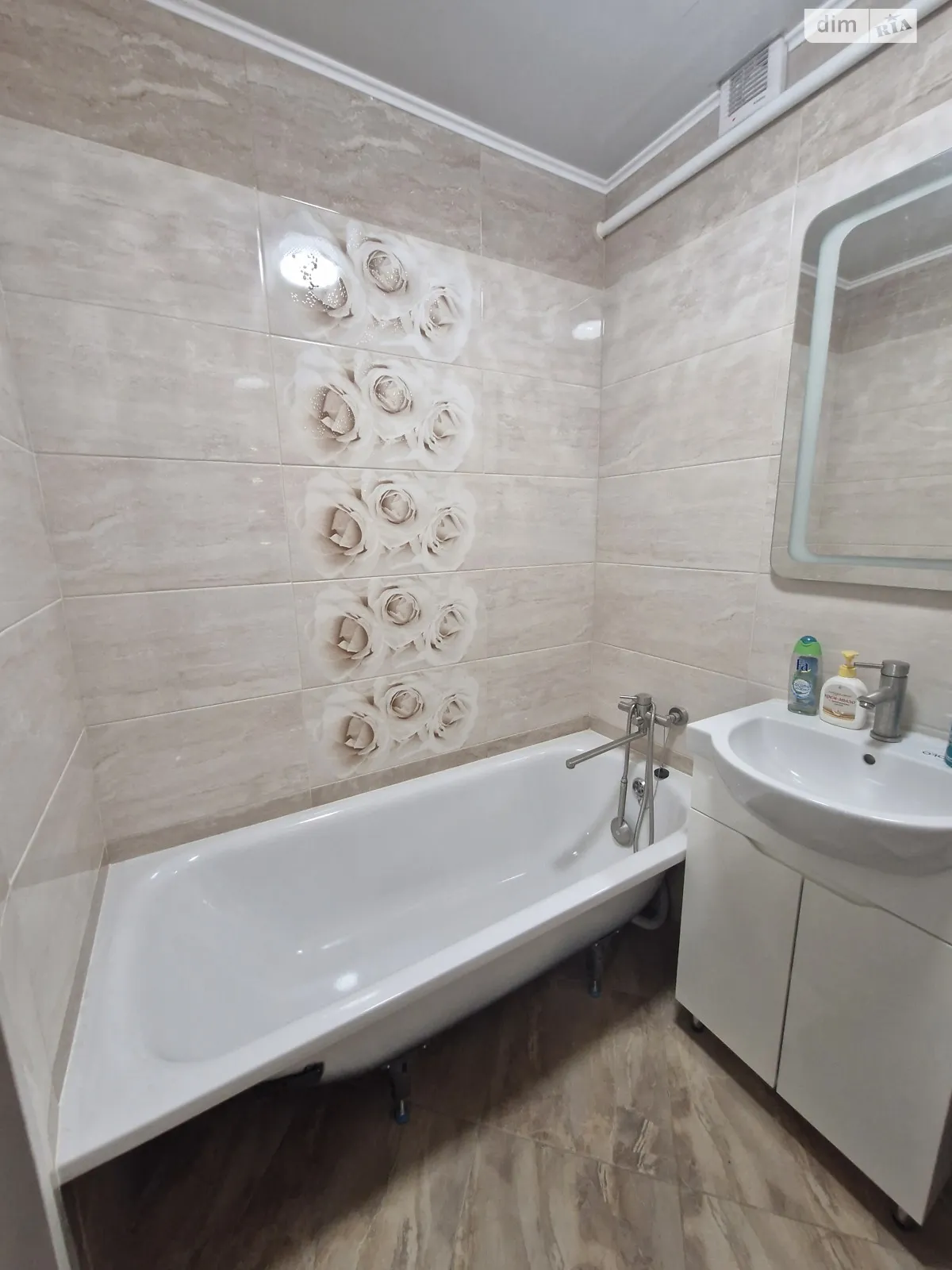 Сдается в аренду 1-комнатная квартира 38 кв. м в Виннице, просп. Космонавтов - фото 1