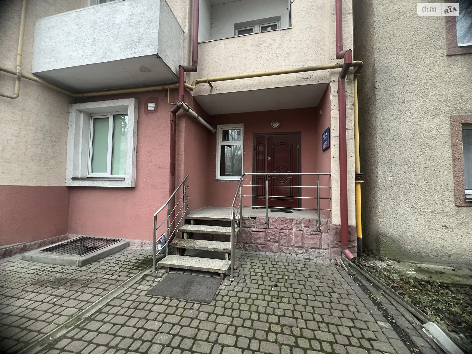 Сдается в аренду помещения свободного назначения 82 кв. м в 5-этажном здании, цена: 20000 грн - фото 1