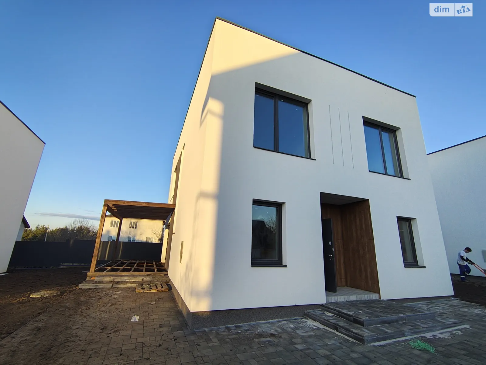 Продается дом на 2 этажа 150 кв. м с мебелью, цена: 140000 $ - фото 1