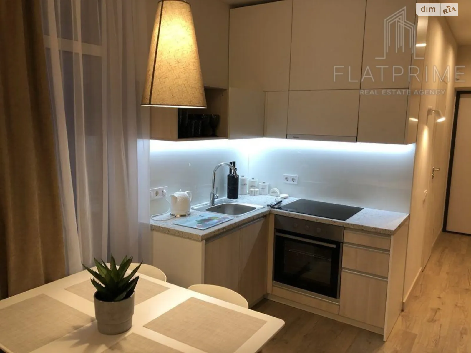 Продается 1-комнатная квартира 32 кв. м в Киеве, ул. Васильковская, 100А - фото 1