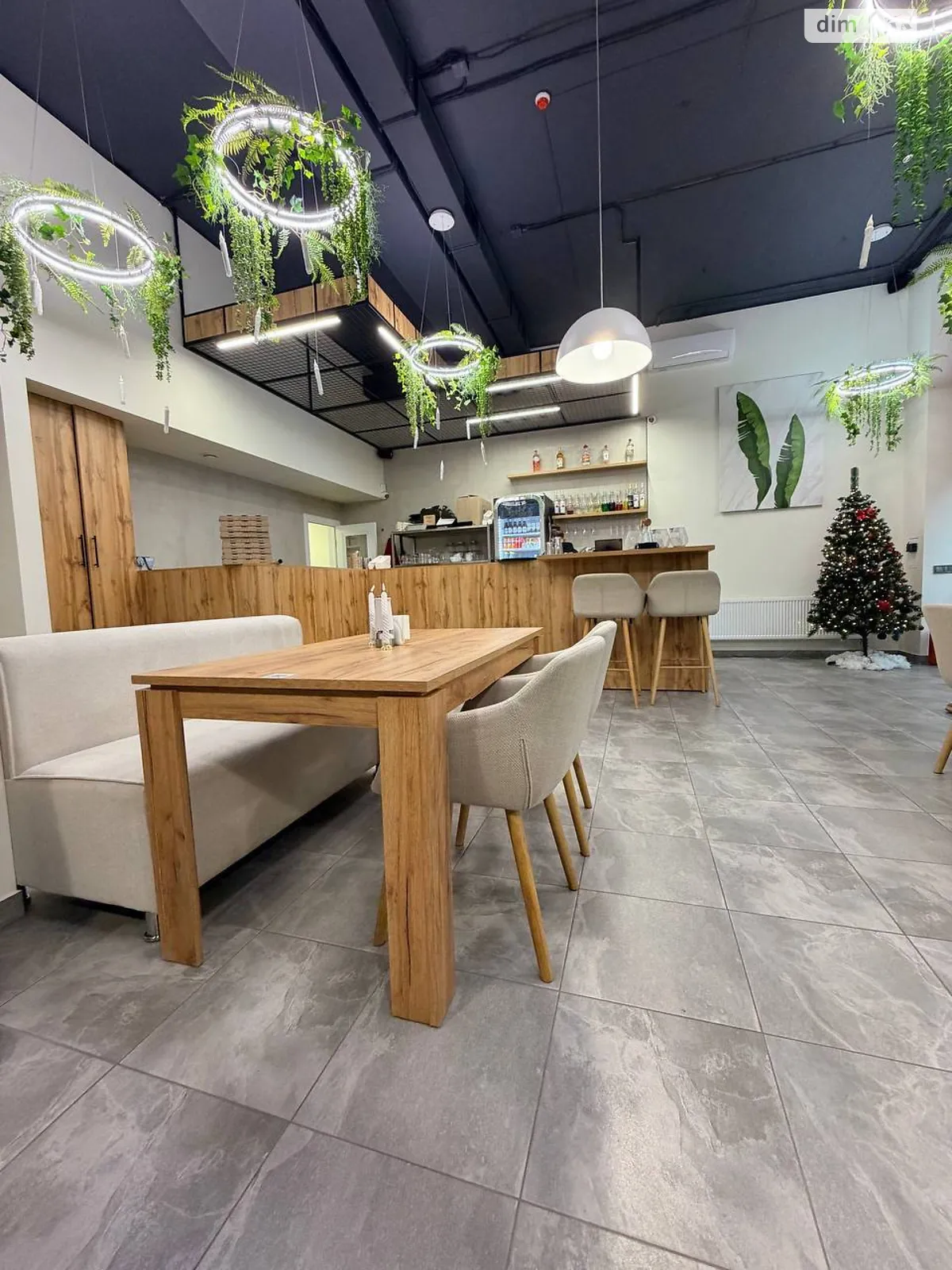 Продается помещения свободного назначения 80 кв. м в 16-этажном здании, цена: 45000 $ - фото 1