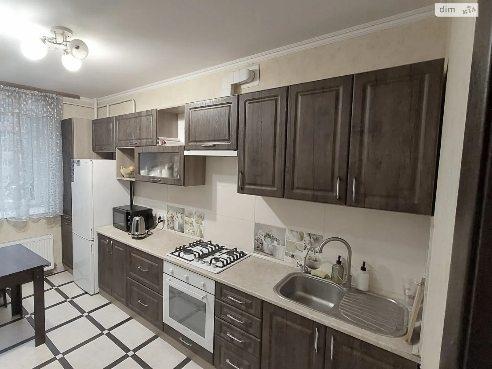 Продается 1-комнатная квартира 44 кв. м в Виннице, ул. Вячеслава Черновола - фото 1