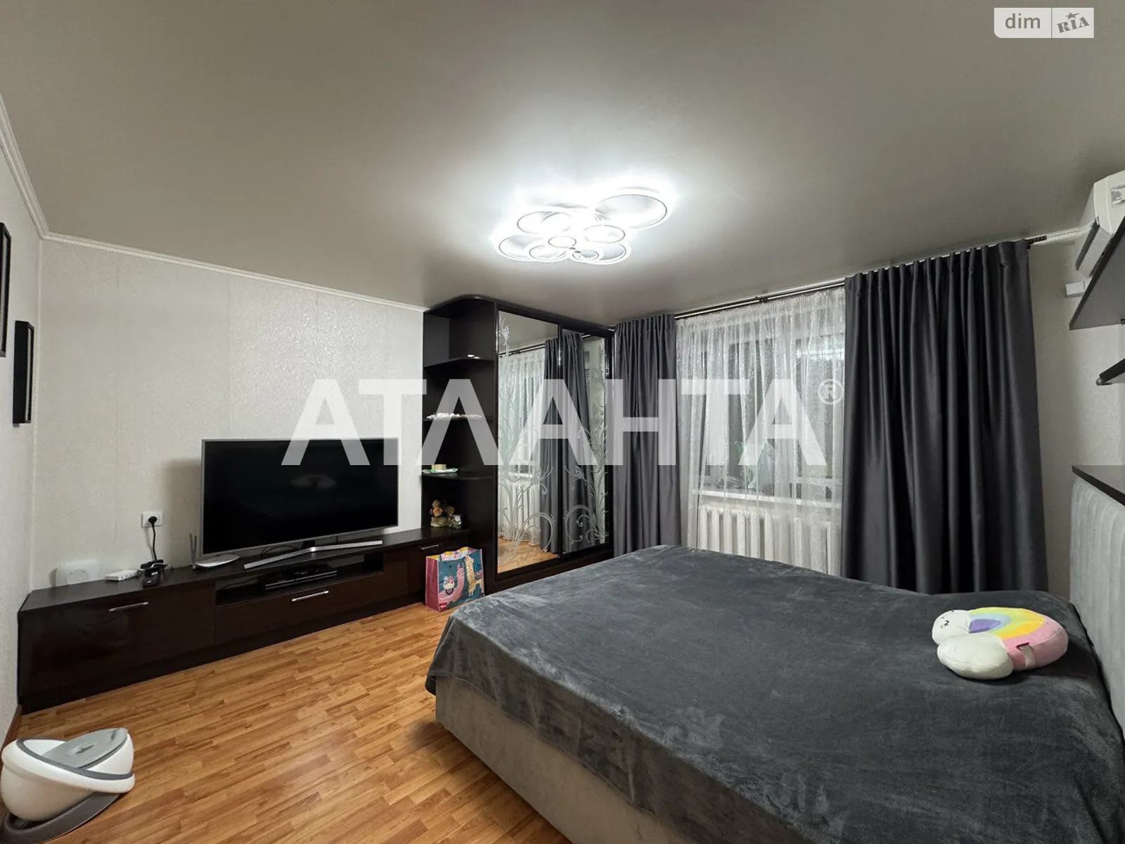 Продается 3-комнатная квартира 59.4 кв. м в Одессе, ул. Рихтера Святослава - фото 1