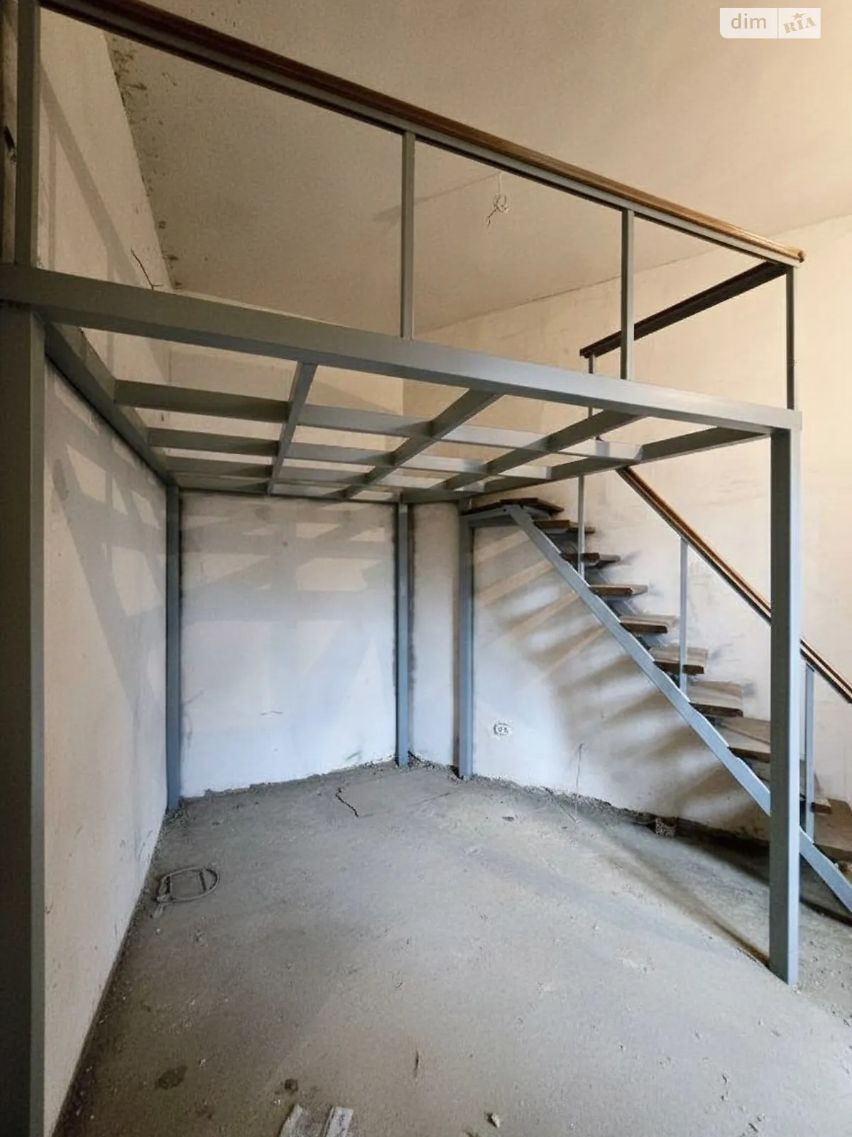 Продается 1-комнатная квартира 33 кв. м в Черновцах, ул. Шептицкого Андрея Митрополита - фото 1