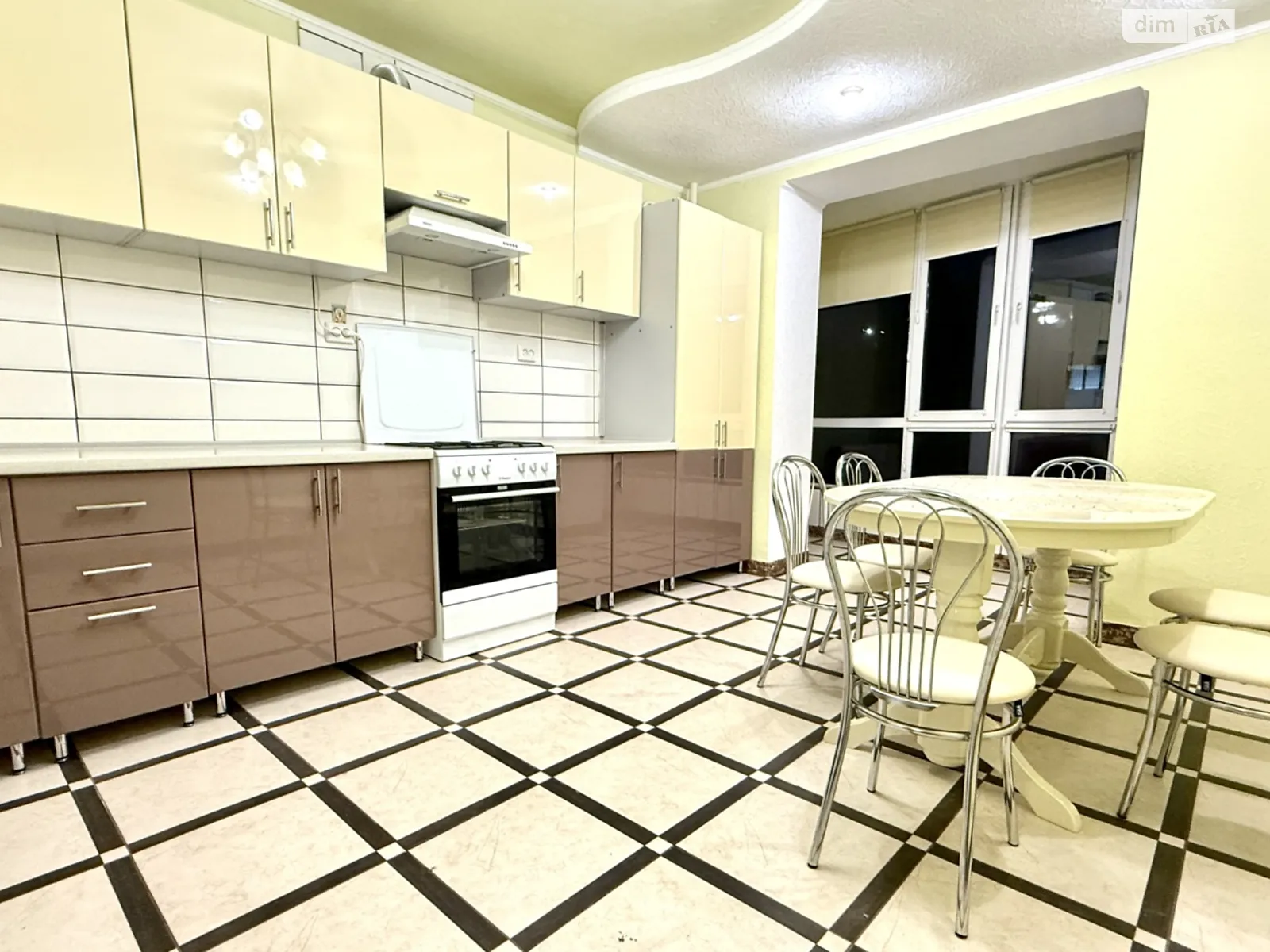 Продается 2-комнатная квартира 73.7 кв. м в Виннице, ул. Келецкая, 45Б корпус 2 - фото 1