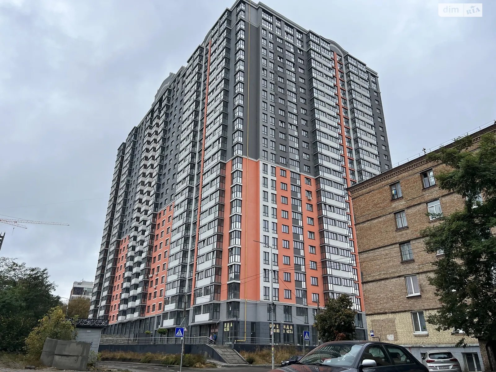 Продается подземный паркинг под легковое авто на 12.5 кв. м, цена: 30000 $ - фото 1