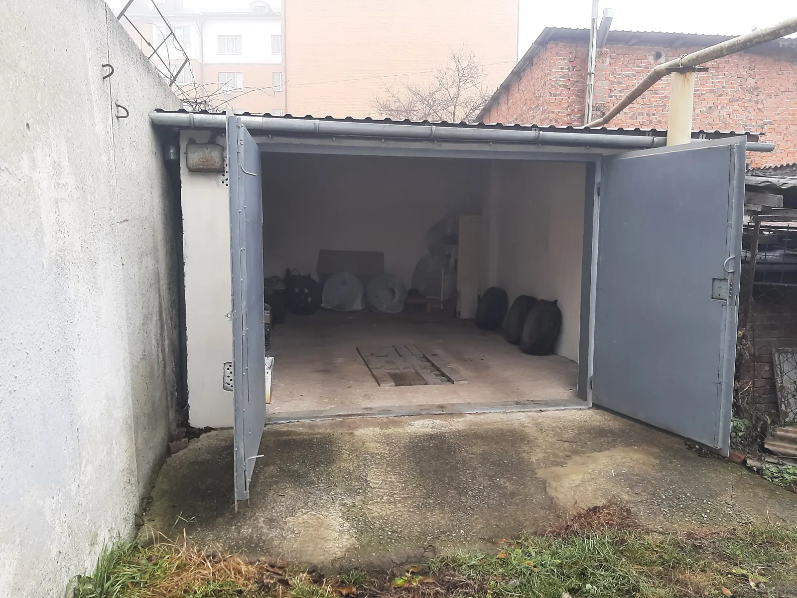 Продається місце в гаражному кооперативі під легкове авто на 20 кв. м, цена: 8500 $ - фото 1