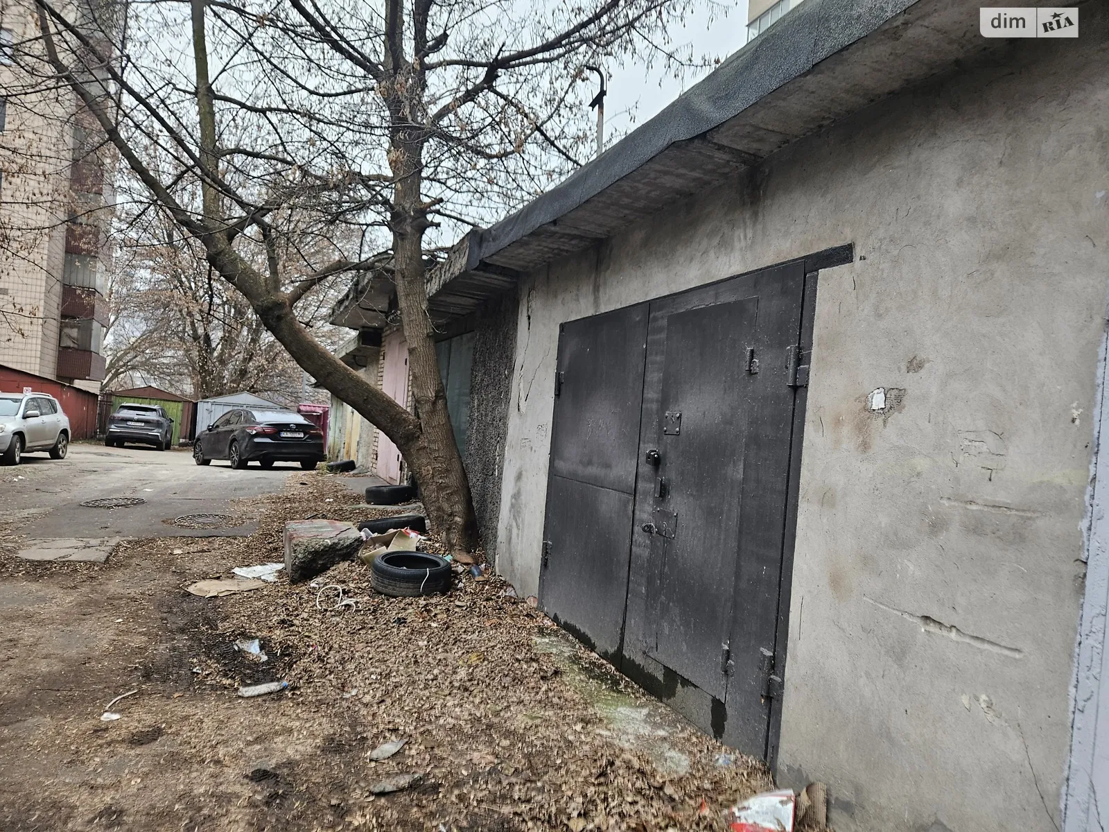 Продається окремий гараж під легкове авто на 42 кв. м, цена: 25000 $ - фото 1