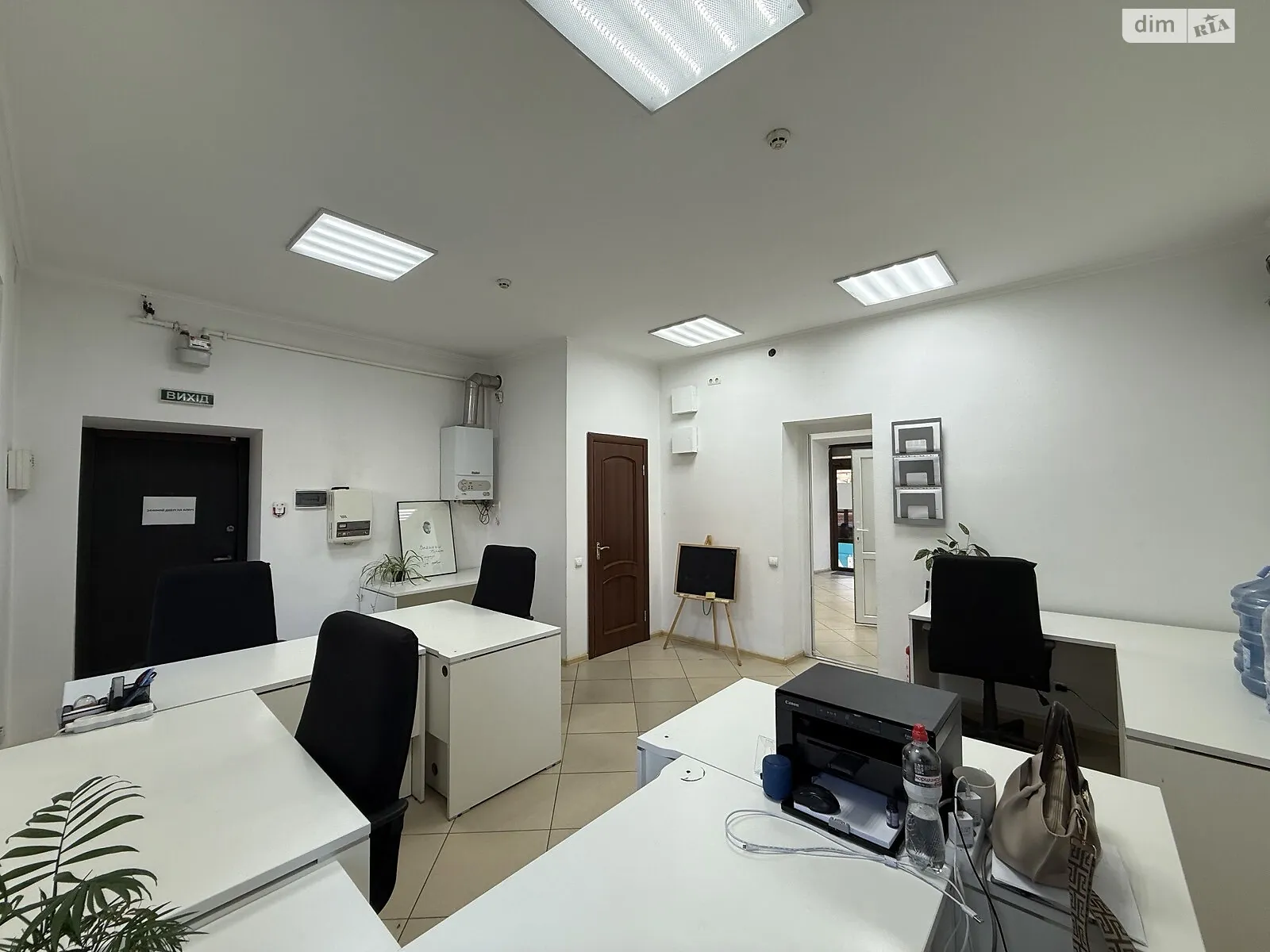 Сдается в аренду помещения свободного назначения 55 кв. м в 2-этажном здании, цена: 800 $ - фото 1