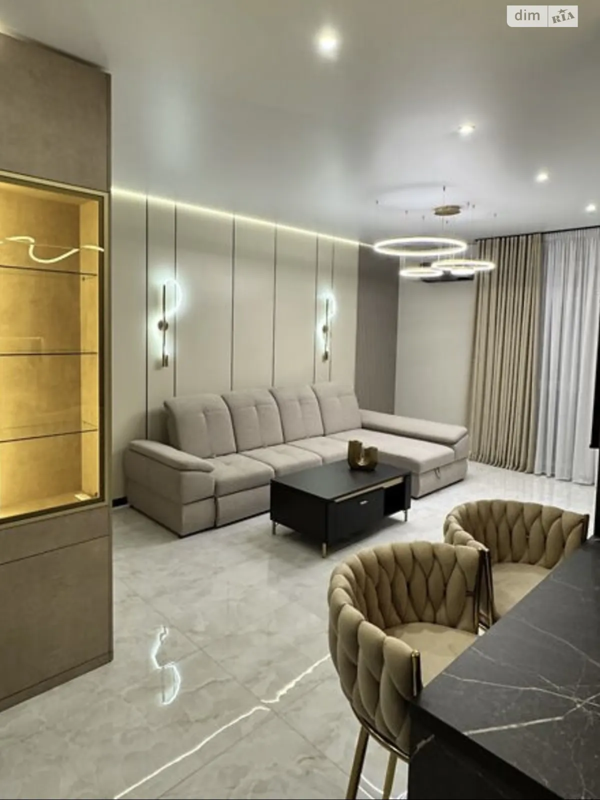 Продается 1-комнатная квартира 58 кв. м в Виннице, просп. Космонавтов, 49 - фото 1