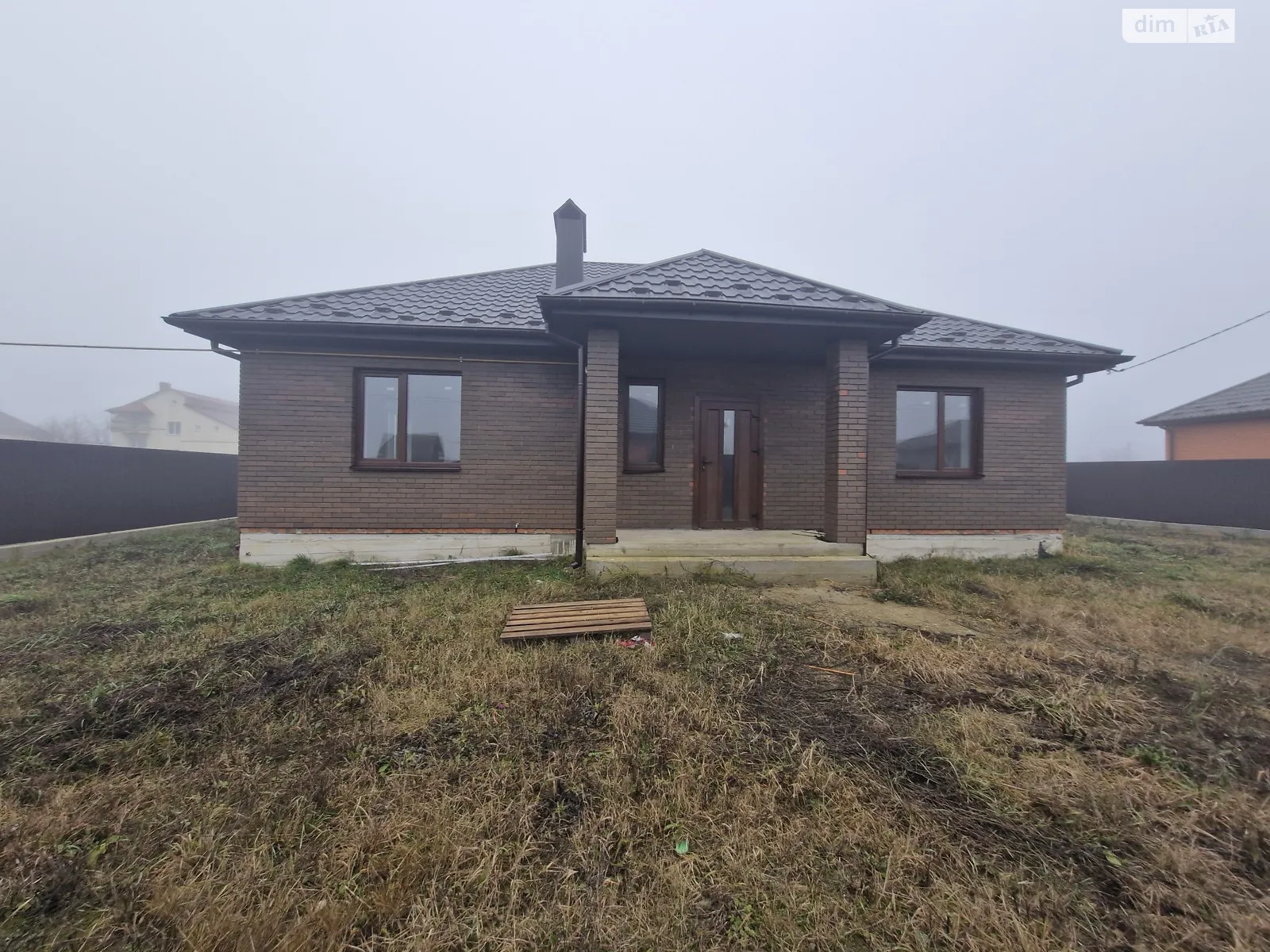 Продається одноповерховий будинок 100 кв. м з гаражем, цена: 83000 $ - фото 1