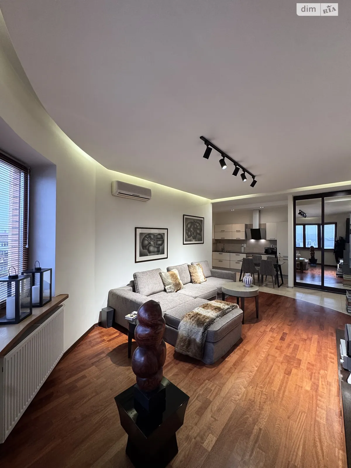 Сдается в аренду 1-комнатная квартира 68 кв. м в Киеве, ул. Жилянская, 30А - фото 1