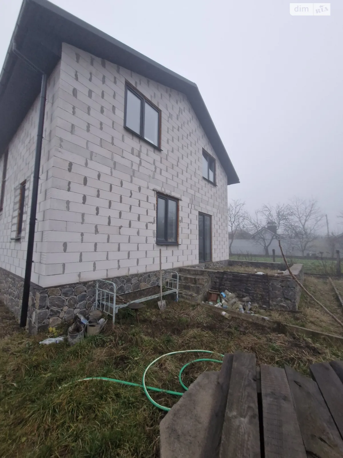 Продается дом на 2 этажа 170 кв. м с подвалом, цена: 72000 $ - фото 1