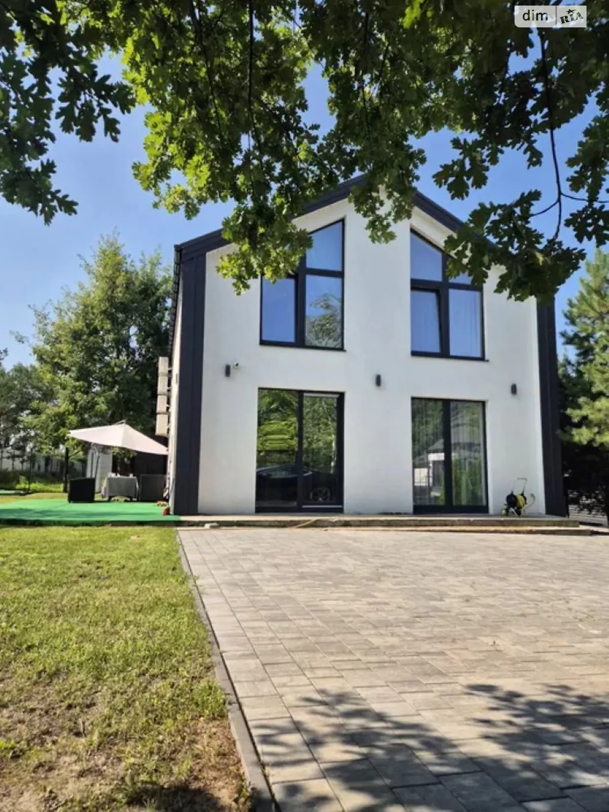 Продается дом на 2 этажа 176 кв. м с баней/сауной, цена: 210000 $ - фото 1